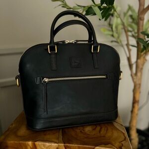 🦓Dooney and Bourke Florentine Domed Satchel in BLACK🦓